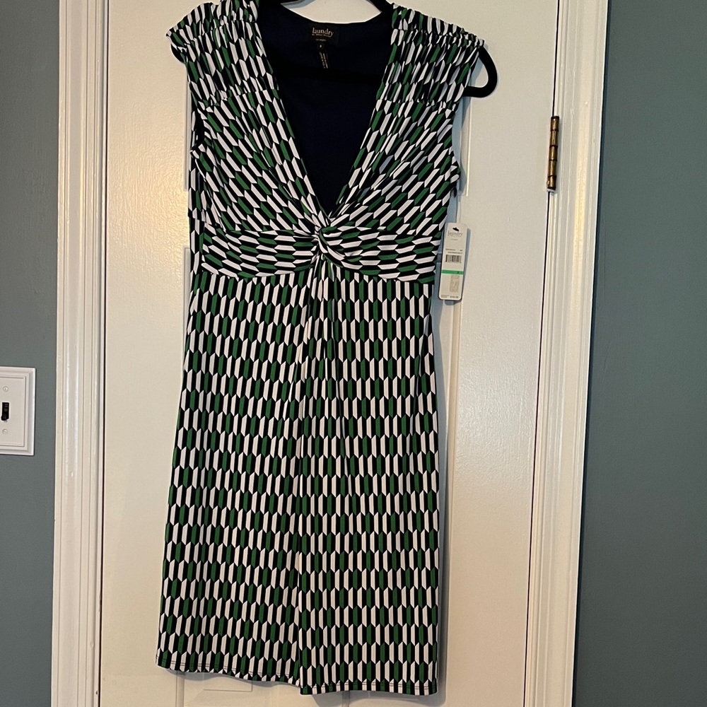 Laundry By Shelli Segal Green and White Geometric Midi Dress